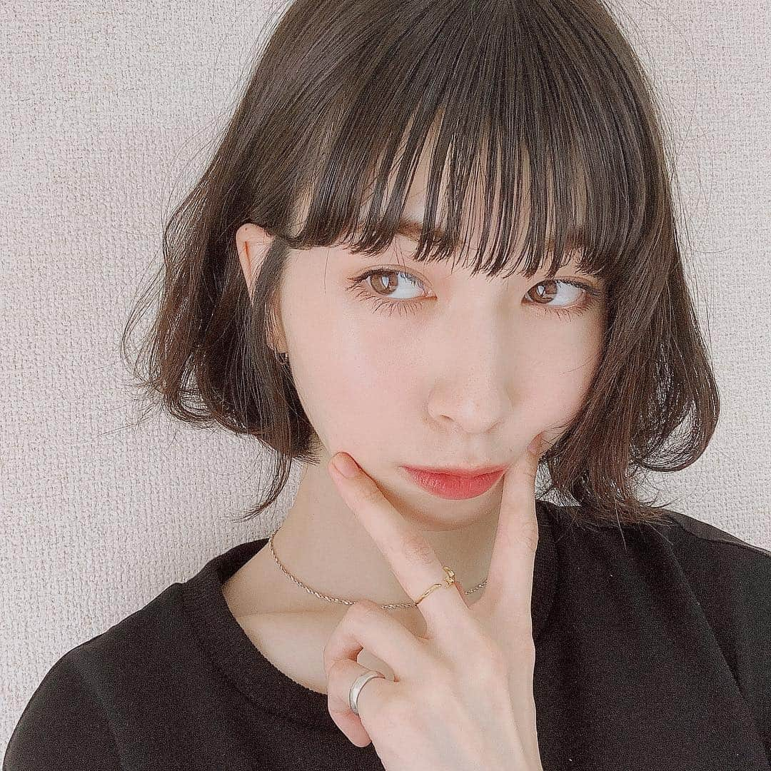 うちだゆうほさんのインスタグラム写真 - (うちだゆうほInstagram)「本日ラフォーレ原宿 2Fでの﻿ Nora Lily POP UP SHOP 最終日です〜🐱﻿ ﻿ 17:00〜19:00 まで店頭に立っております！﻿ ﻿ 遊びに来てね〜🐱！！﻿ ﻿ ﻿ そして、そのあと、﻿ 今夜21:45頃から J-WAVE「SONAR MUSIC」﻿ 【GEEK OUT】というコーナーに電話出演します！﻿ ﻿ 私が今ハマっている音楽をご紹介します！﻿ radikoなどでも聴けるので是非〜〜〜！﻿ 初生放送にびびってるぞ〜！」4月25日 16時51分 - uchidayuho