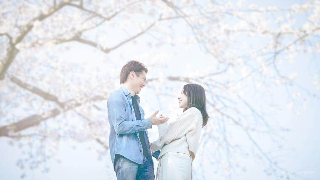 keiのインスタグラム：「Fukuoka - Japan . . #engagementphoto #portrait #cherryblossam . . #engagementphotography #tokyocameraclub #igersjp #daily_photo_jpn #ig_phos #japan_daytime_view #photo_jpn #canon_photos #good_portraits_world #my_eos_photo #couple #lovers_nippon_portrait #ig_japan #instagramjapan #jp_portrait部 #空 #桜 #写真好きな人と繋がりたい #写真撮ってる人と繋がりたい #写真好き #チェリフォト #カップル写真 #ポトレ #ポートレート #エンゲージメントフォト #カップルフォト #一眼レフ . . . @miimood_____」