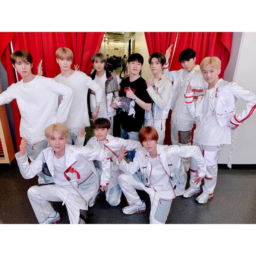 NCT 127さんのインスタグラム写真 - (NCT 127Instagram)「💚#NEOPOSE_CHALLENGE  #NEOCITYinNJ #DDAY  #JAEHYUNinNJ #JAEHYUNinNY #WE_ARE_SUPERHUMAN #NCT127_SUPERHUMAN #SUPERHUMAN #NEOCITYinUSA #NCT127inUSA #NEWYORK #NCT127 #NCT」4月25日 8時27分 - nct127