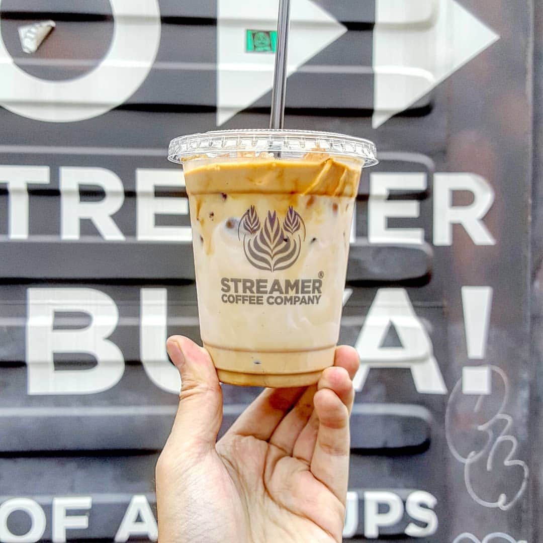 のインスタグラム：「To stay or to go? そろそろ、アイスも良いですね♪ #原宿 #カフェ #☕ #cafe #harajuku #tokyocafe #cafetyo #原宿カフェ #streamercoffeecompany」