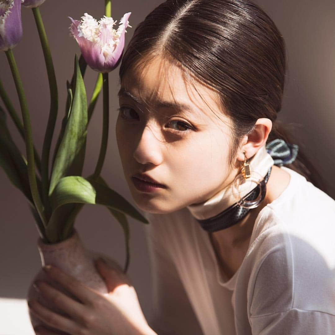 REDYAZELさんのインスタグラム写真 - (REDYAZELInstagram)「. REDYAZEL WEB MAGAZINE vol.9 MIO IMADA  @imada_mio —————————————————— ◼️3 PIECE SET[20021912500088] color : black / pink / navy ¥8,990+tax . ◼️EARRINGS ¥1,990+tax —————————————————— Tシャツ×チェックミニ×スカーフ のスペシャル3ピースセット。 . セットはもちろん、 単品でも着回し力抜群でお得なプライス。 GWのおでかけやデートにもぴっり。 —————————————————— #REDYAZEL #レディアゼル #REDYAZEL2019SS  #REDYAZEL_WEBMAGAZINE  #MIOIMADA #今田美桜」4月25日 9時08分 - redyazel