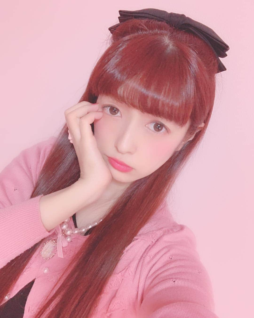 青木美沙子さんのインスタグラム写真 - (青木美沙子Instagram)「m❤︎rubanのリボンつけた🎀 たまにはストレートヘアもいいかも #m❤︎ruban」4月25日 10時54分 - misakoaoki