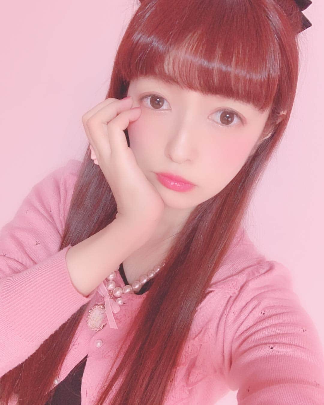 青木美沙子さんのインスタグラム写真 - (青木美沙子Instagram)「m❤︎rubanのリボンつけた🎀 たまにはストレートヘアもいいかも #m❤︎ruban」4月25日 10時54分 - misakoaoki