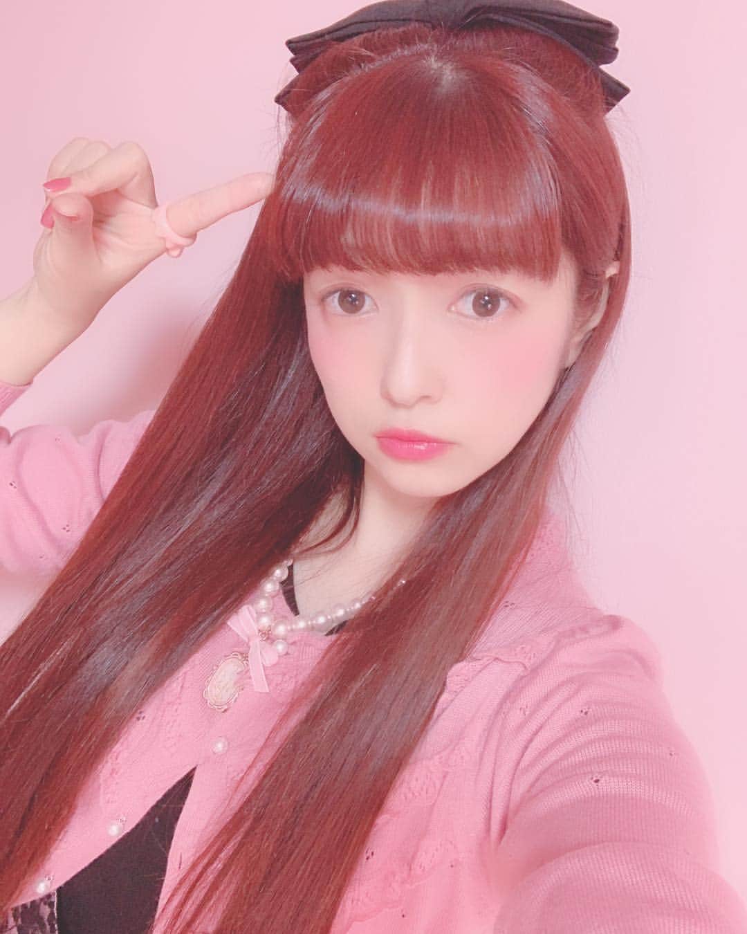 青木美沙子さんのインスタグラム写真 - (青木美沙子Instagram)「m❤︎rubanのリボンつけた🎀 たまにはストレートヘアもいいかも #m❤︎ruban」4月25日 10時54分 - misakoaoki