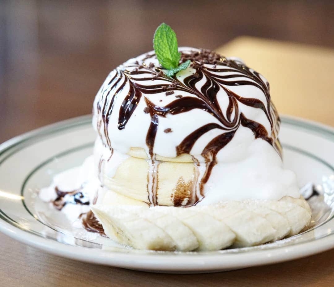 石関友梨のグルメインスタ