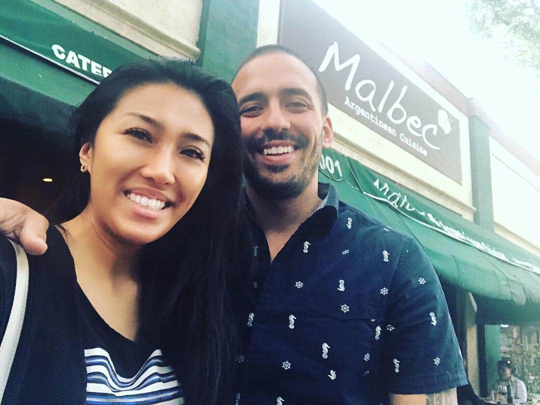 オリビア・タイのインスタグラム：「Happy anniversary to Bootie!!!! @hawaiichristopher」