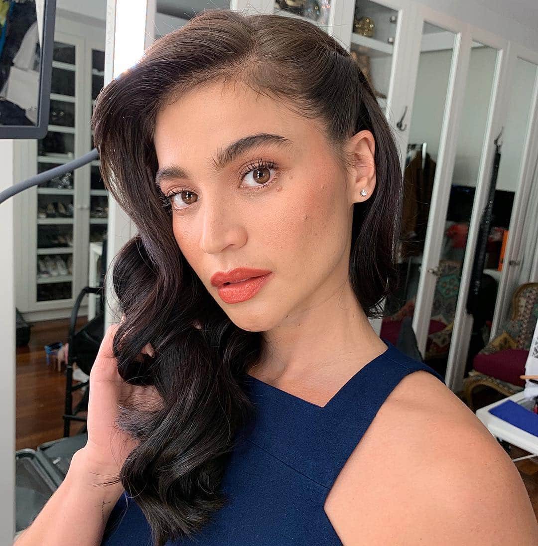 アン・カーティスのインスタグラム：「Got glammed up to celebrate being the face of the NEW @belobeauty Thermage FLX! 💘 Thank you for last night @victoria_belo was so much fun! Be sure to give it a try! I loved it! Took only 30mins! Available now in Greenbelt, Tomas Morato, Fort, Greenhills and Alabang! #bloomwithbelo #thermageflx」