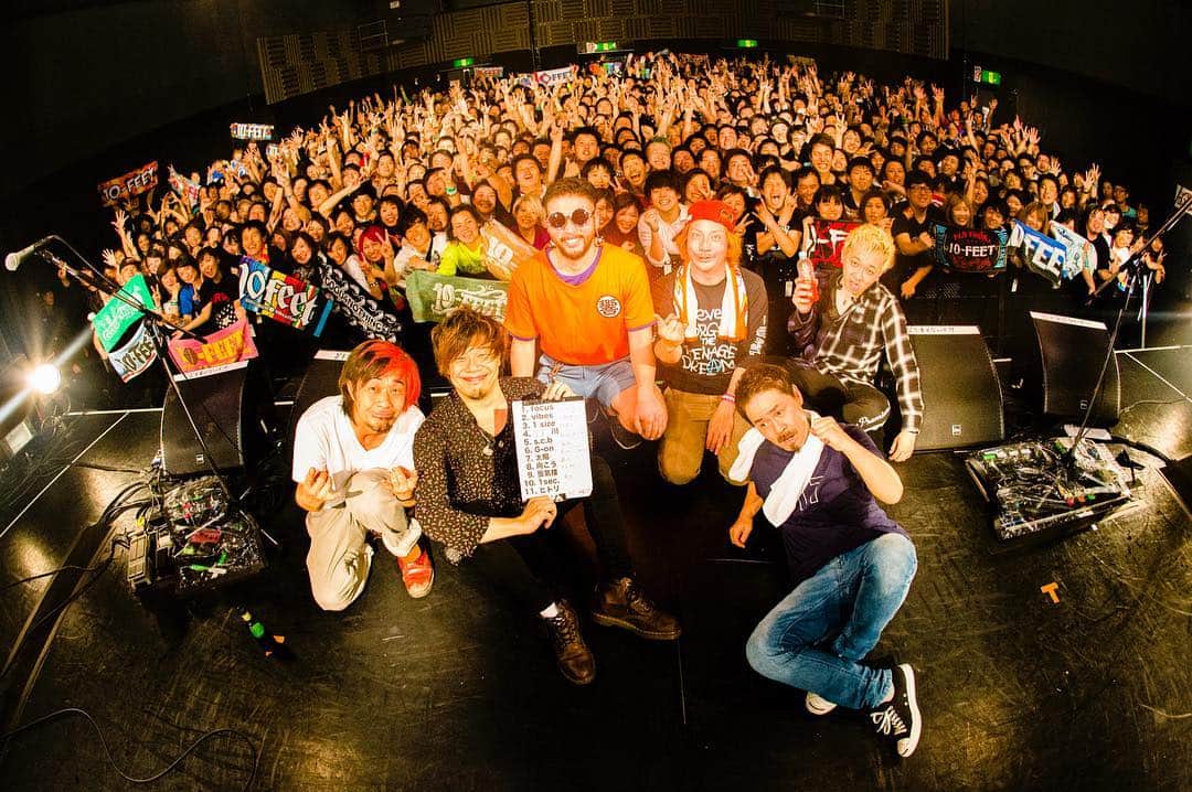 NAOKIさんのインスタグラム写真 - (NAOKIInstagram)「BIGCAT20周年おめでとう！ そして新体制のGOOD4NOTHINGとの初対バン！ あれこそ3ピースバンドの理想形のライヴやな。 ほんまかっこよかった！！！ photo by Daisuke_Hirano  #bigcat #good4nothing #10feet」4月25日 12時07分 - naoki_10feet