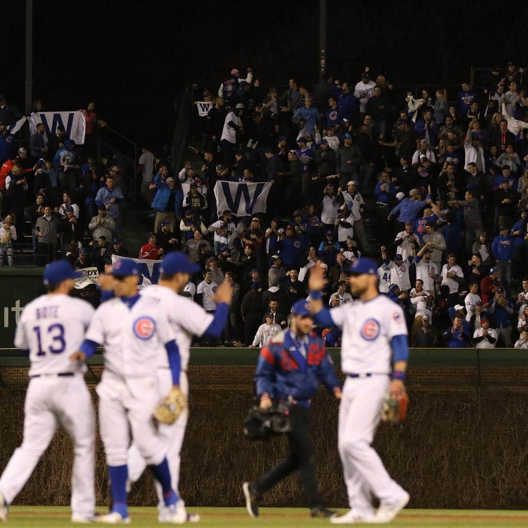 シカゴ・カブスさんのインスタグラム写真 - (シカゴ・カブスInstagram)「#Cubs win! #EverybodyIn」4月25日 12時04分 - cubs