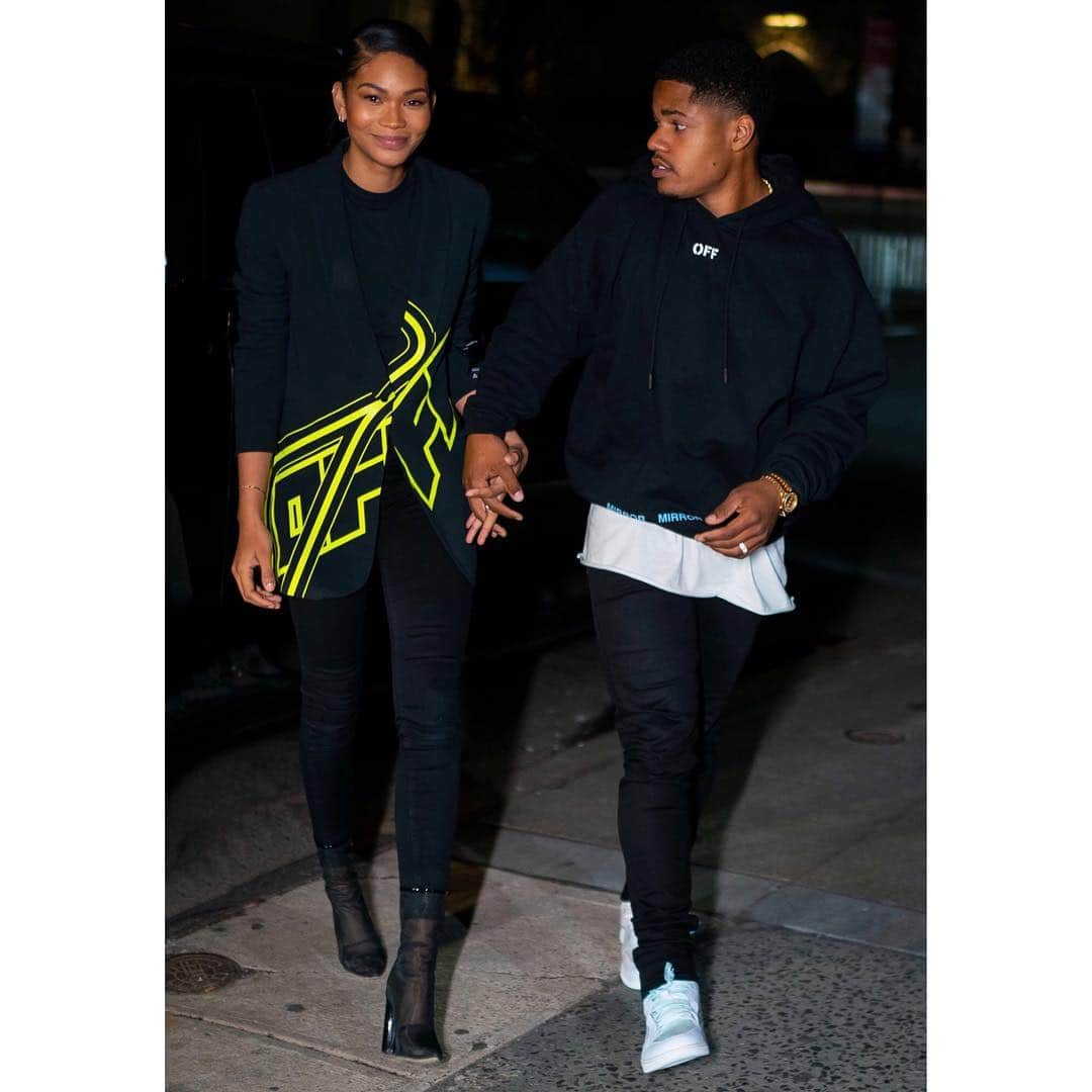 シャネル・イマンのインスタグラム：「Perfect date night in the city 🗽Thank you @off____white @virgilabloh for inviting us to dinner」