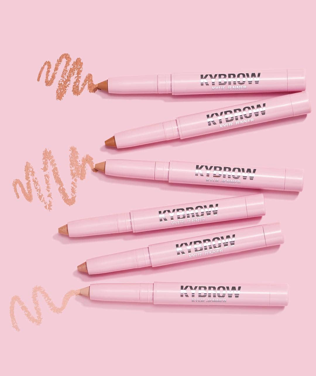 Kylie Cosmeticsさんのインスタグラム写真 - (Kylie CosmeticsInstagram)「#Kybrow Highlighter Stick ✨ Comes in 3 shades and 2 finishes: Light Shimmer, Medium Shimmer, Dark Shimmer, Light Matte, Medium Matte, and Dark Matte 💕 4/29」4月25日 12時11分 - kyliecosmetics