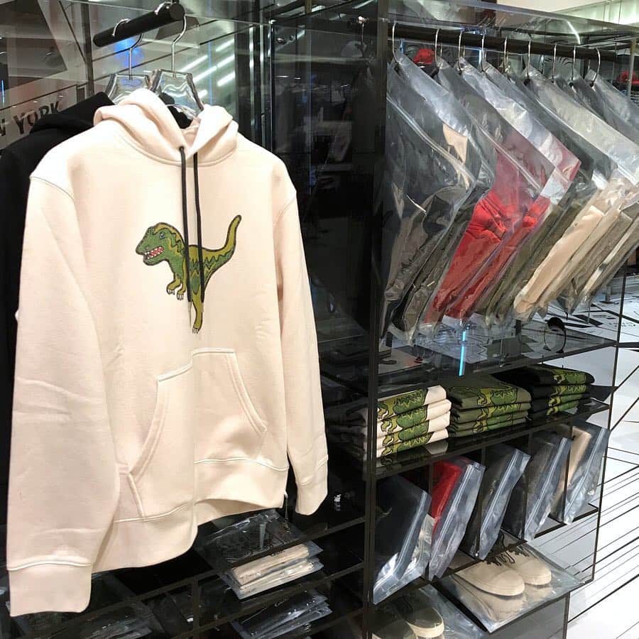 HANKYU.MODEさんのインスタグラム写真 - (HANKYU.MODEInstagram)「COACH POP-UP STORE with Rexy Until 4/30 At 1F Cotocoto Stage 11  #Hankyu #HANKYUMODE #umedahankyu #阪急うめだ本店 #うめだ阪急 #阪急百貨店 #osaka #umeda #mode coach #コーチ #rexy #bag #バッグ」4月25日 12時20分 - hankyumode