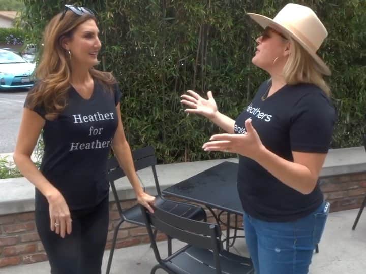 ヘザー・マクドナルドのインスタグラム：「Hilarious Heathers band together. Get excited for my guest on tomorrow’s Juicy Scoop, @heatherkmcmahan She has joined my movement #Heathers4Heathers Keeping Heather’s Hot for Generations to Come 🔥」