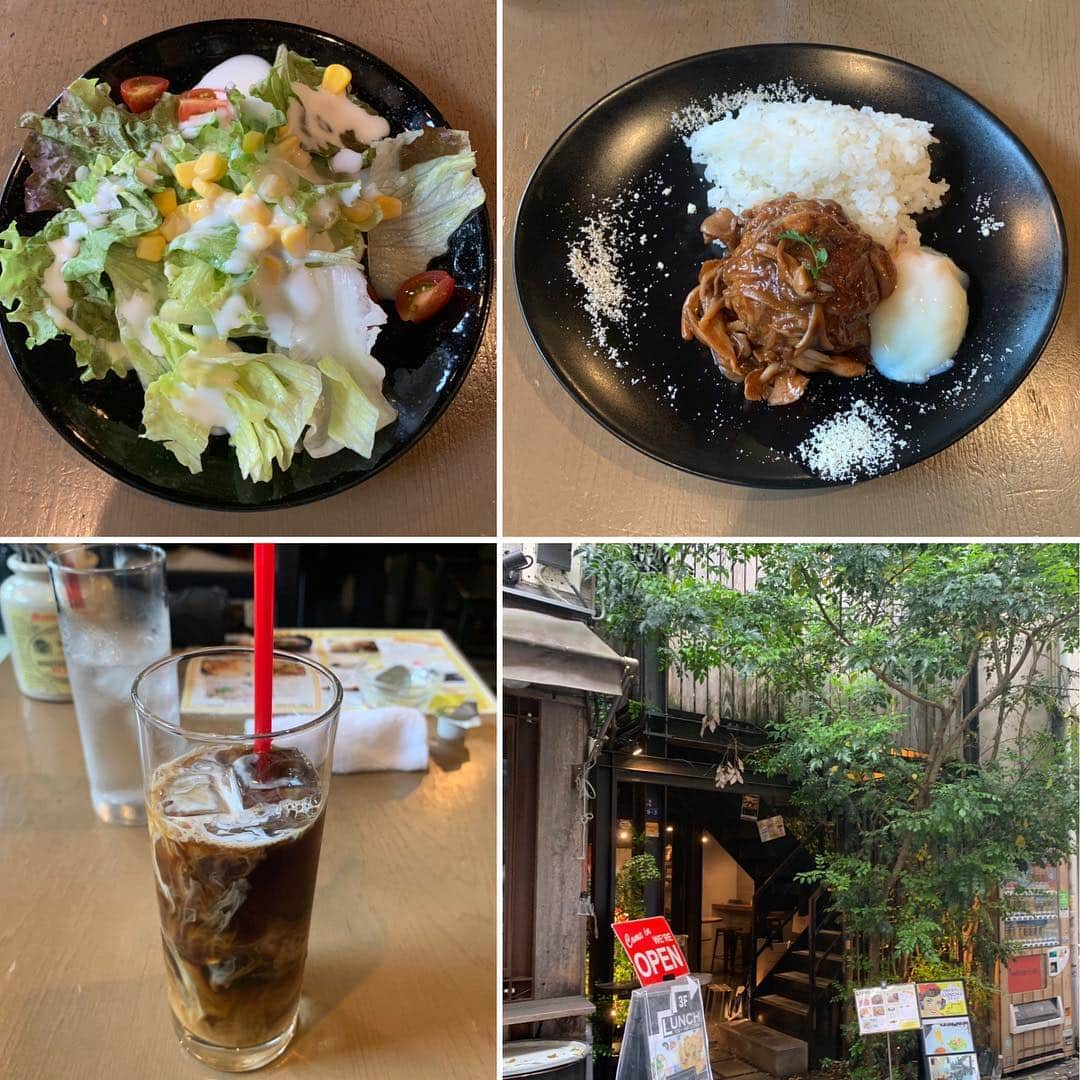 くろさんのインスタグラム写真 - (くろInstagram)「デミハンバーグランチ🍽800円 サラダ・スープ・温玉・ドリンク付き #デミハンバーグ #デミグラスハンバーグ #ハンバーグランチ #サラダもしっかり #SHINBASHI #スタンディングバーshinbashi #ランチは3F #ちゃんと座れます #おしぼり有り #新橋ランチ」4月25日 12時33分 - m6bmw