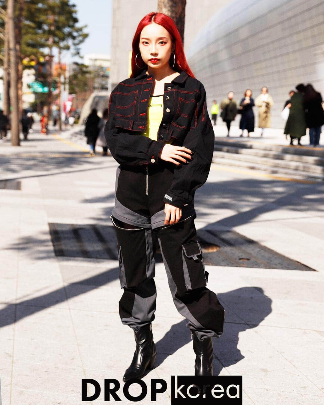 Droptokyoさんのインスタグラム写真 - (DroptokyoInstagram)「KOREA STREET SNAP @drop_korea  #streetstyle#droptokyo#streetscene#streetfashion#streetwear#streetculture#fashion#shibuya#film#korea#서울패션위크#sfw#오오티디#패션스타그램#morethandope #portrait#seoulFashionWeek#가로수길#이태원#사진  Photography: @yuri_horie_」4月25日 12時36分 - drop_tokyo