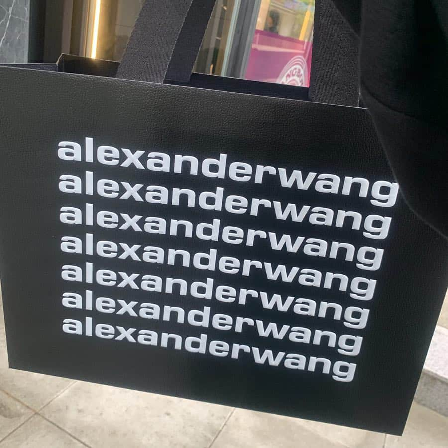 宮川大輔さんのインスタグラム写真 - (宮川大輔Instagram)「#alexanderwang  #adidas #買っちゃった！ #¥25920税込 #嬉しいー！」4月25日 13時38分 - miyagawadai