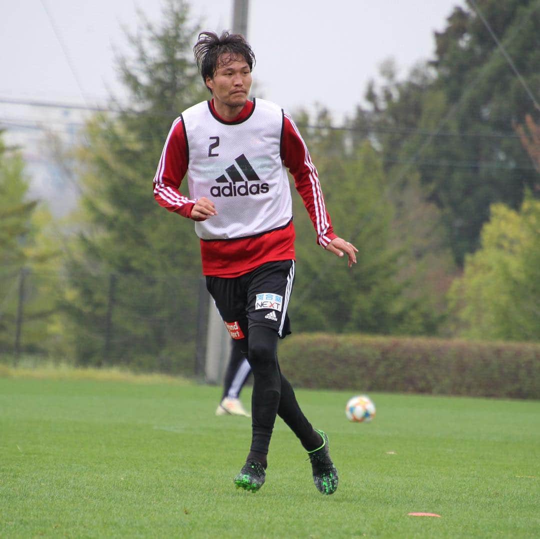 ベガルタ仙台さんのインスタグラム写真 - (ベガルタ仙台Instagram)「4月25日 トレーニング #ベガルタ仙台 #仙台 #サッカー #Jリーグ #2019シーズン #スローガン #ReVolution #石原崇兆 #14番 #ハモンロペス #9番 #田中渉 #30番 #石原直樹 #11番 #金正也 #39番」4月25日 14時15分 - vegaltasendai