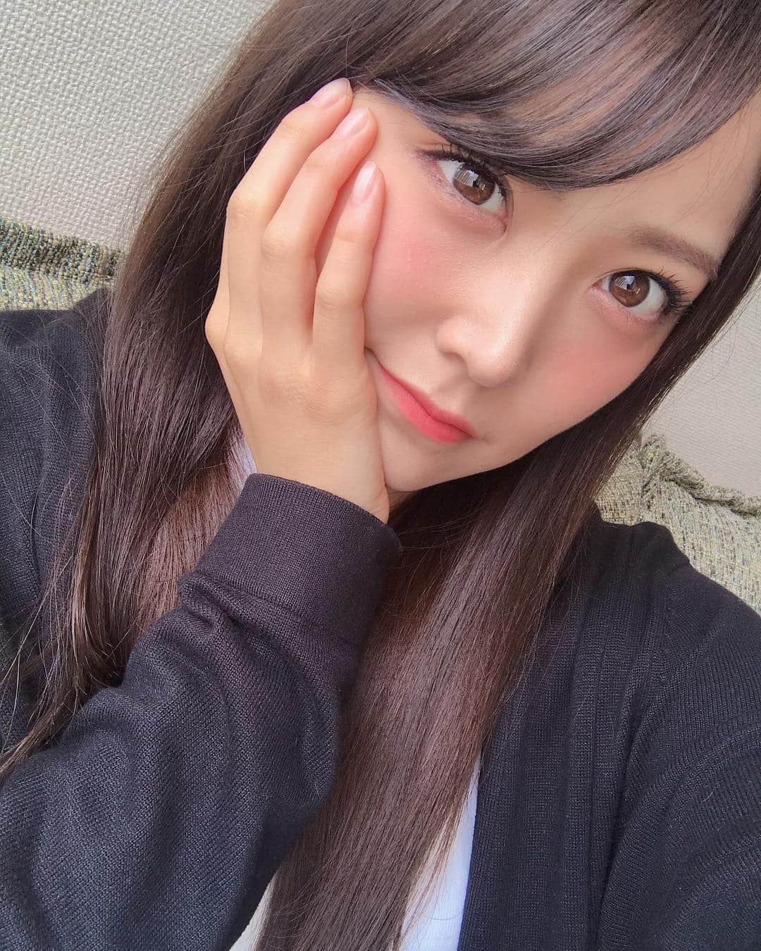白間美瑠さんのインスタグラム写真 - (白間美瑠Instagram)「少し髪暗くしたよーう🤤🤤」4月25日 15時10分 - shiro36run