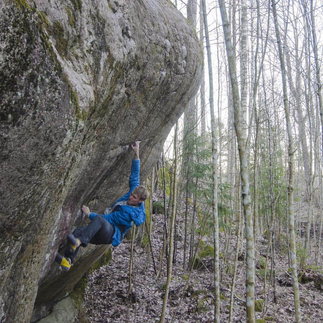 ナーレ・フッカタイバルさんのインスタグラム写真 - (ナーレ・フッカタイバルInstagram)「Project 📷 @markosiivinen @blackdiamond @lasportivagram」4月26日 2時37分 - nalle_hukkataival