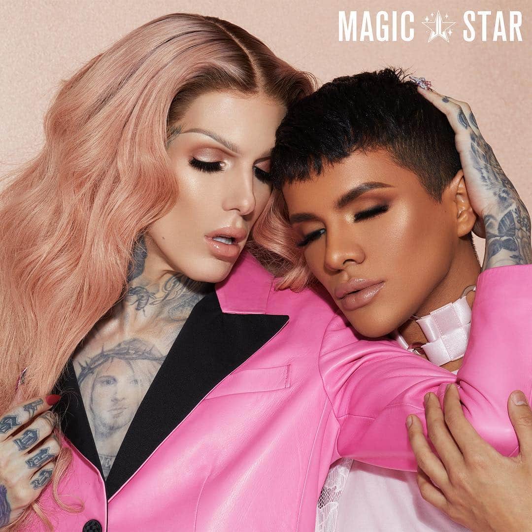 Jeffree Star Cosmeticsさんのインスタグラム写真 - (Jeffree Star CosmeticsInstagram)「Friends that blend together, stay together 💖 Who’s tried our #MagicStar concealer formula yet?? 😍 Packages and orders are being shipped all week long and we appreciate everyone’s patience while we work through this insane & amazing launch ⭐️ Photo by: @brandonlundby  Feat. @gabrielzamora  Makeup by: @lipsticknick & @boomkackmua  Hair by: @jesushair  #jeffreestarcosmetics #magicstarconcealer #concealer」4月26日 1時17分 - jeffreestarcosmetics