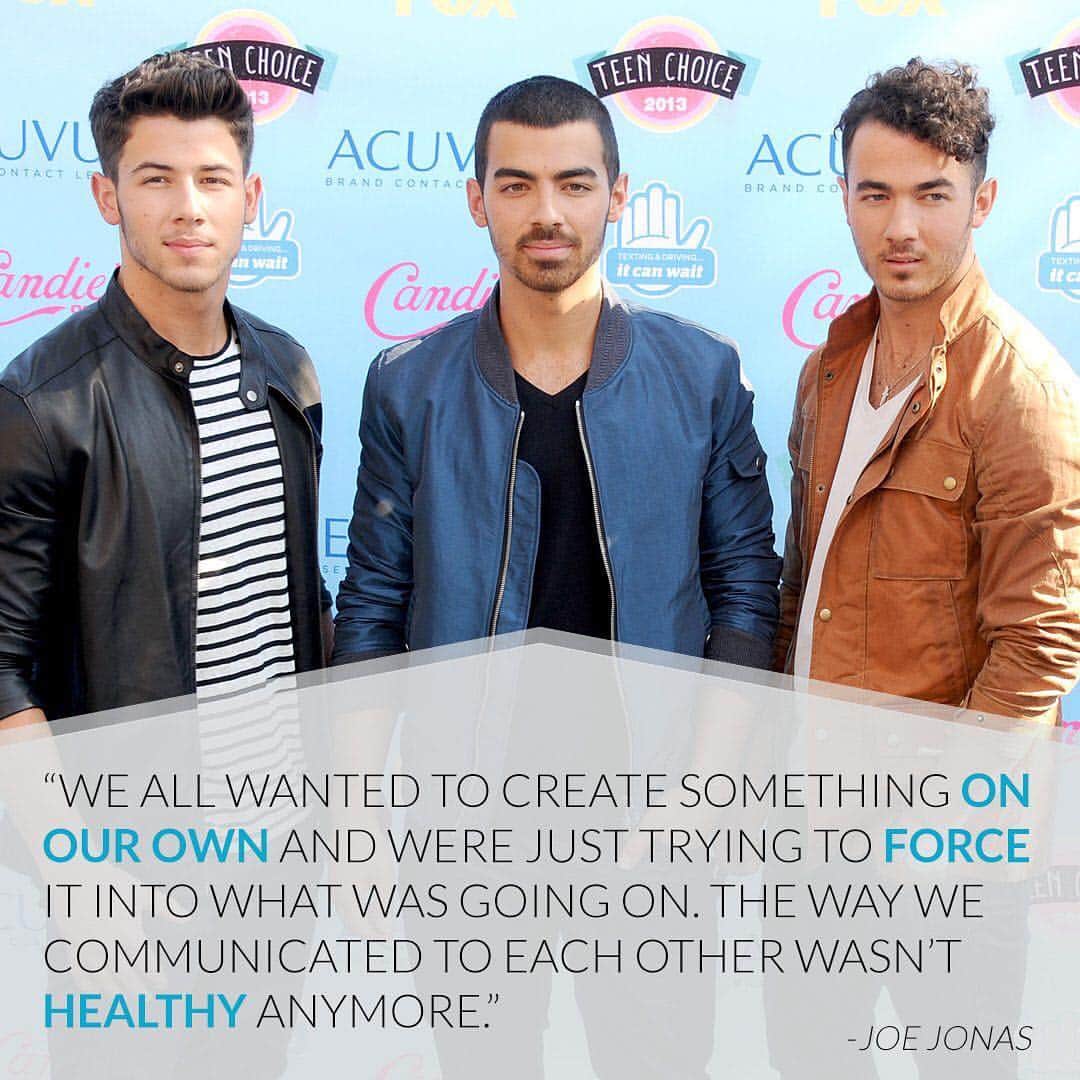 E! Onlineさんのインスタグラム写真 - (E! OnlineInstagram)「The Jonas Brothers are recalling the "rift" in 2013 that led to the most heartbreaking split we've ever experienced in our teenage lives. Fly with E! to the link in our bio for more. (📷: Getty Images)」4月26日 1時38分 - enews
