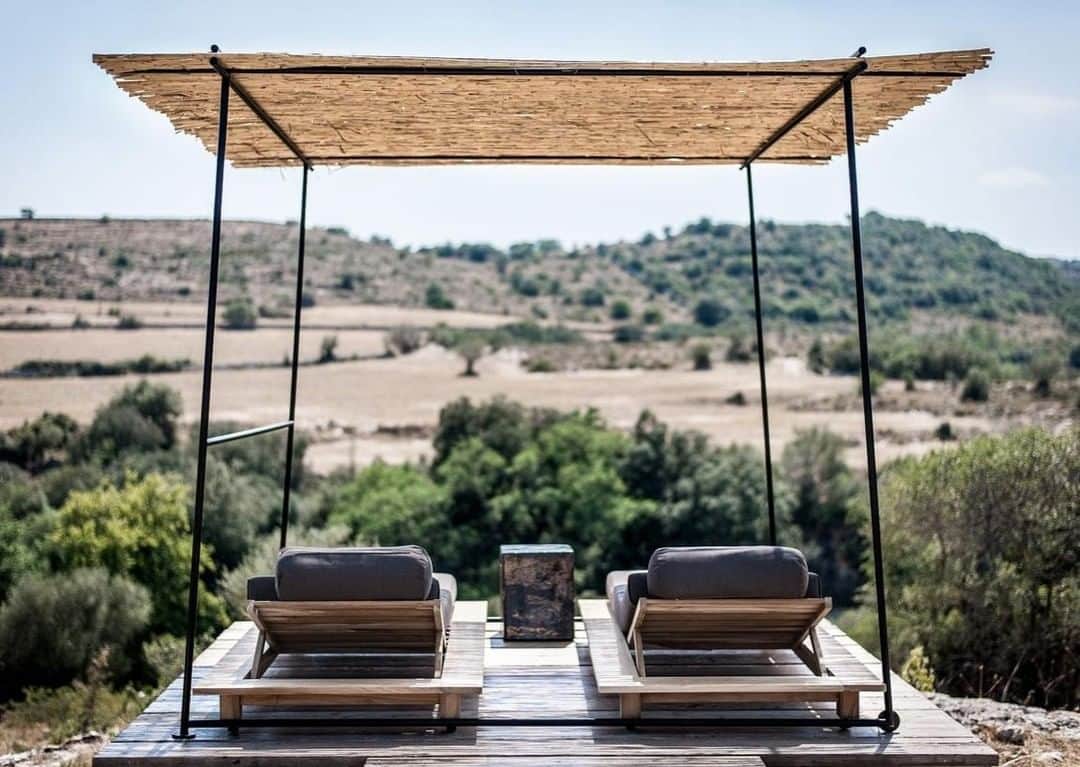 のインスタグラム：「⁣Breathtaking view⁣ Gervasoni InOut 82 RR @dimoradellebalze, Sicily 🍋⁣ .⁣ .⁣ .⁣ .⁣ #dimoradellebalze #noto #sicily #luxuryhotel #luxurytravel #travelgram #luxurydesign #weddingvenue #events #Gervasoni #Gervasoni1882 #interiordesign #homedesign #homedecor #paolanavone #designlovers #design #instadesign #instagood #interioraddict #homeinspiration #archilovers #furniture #style #inspiration #architecture #home」