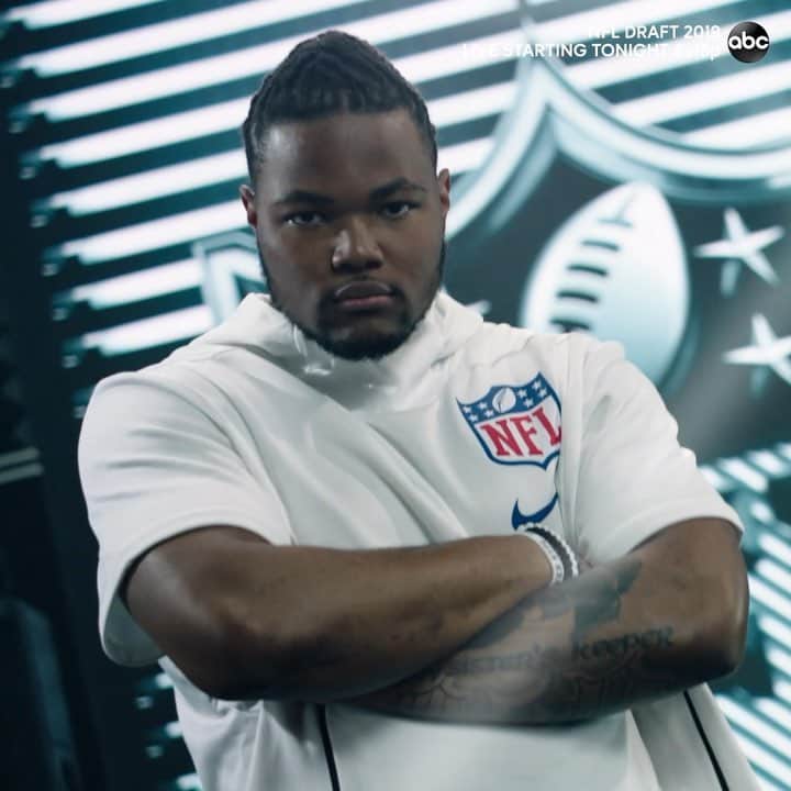 アメリカン・ブロードキャスティング・カンパニーのインスタグラム：「Family is everything to @rashanagary. Where will the #NFLDraft2019 take them? It all starts tonight, LIVE at 8e|5p on ABC.  Coverage also available on ESPN and NFL Net work」