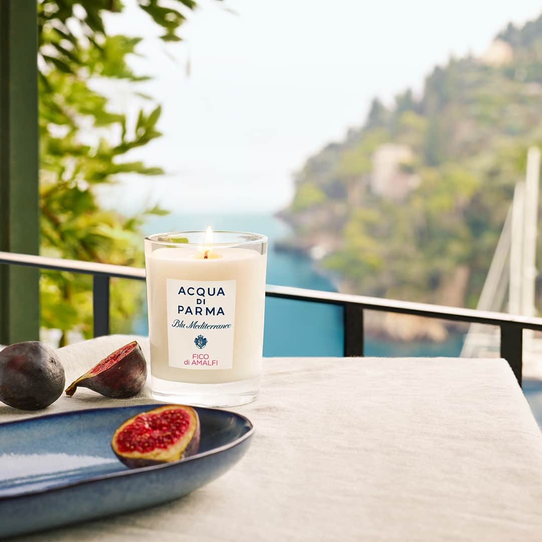 のインスタグラム：「The memory of sunlit lanes and spectacular views that only the Amalfi coastline can offer . . #acquadiparma #homecollection #interiordesign #homedecor #mediterranean #italianstyle #italiansummer #amalfi」