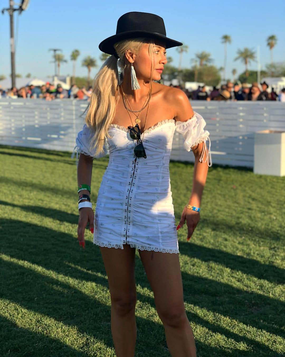 ハヴァナ・ブラウンさんのインスタグラム写真 - (ハヴァナ・ブラウンInstagram)「Coachella 2019 has been the best yet! I discovered new artists and new sounds that I never knew existed. I had way too much fun and now I’m so sad that it’s over. I was with the best crew and miss them so much too.. Music is everything 💖」4月25日 18時01分 - djhavanabrown