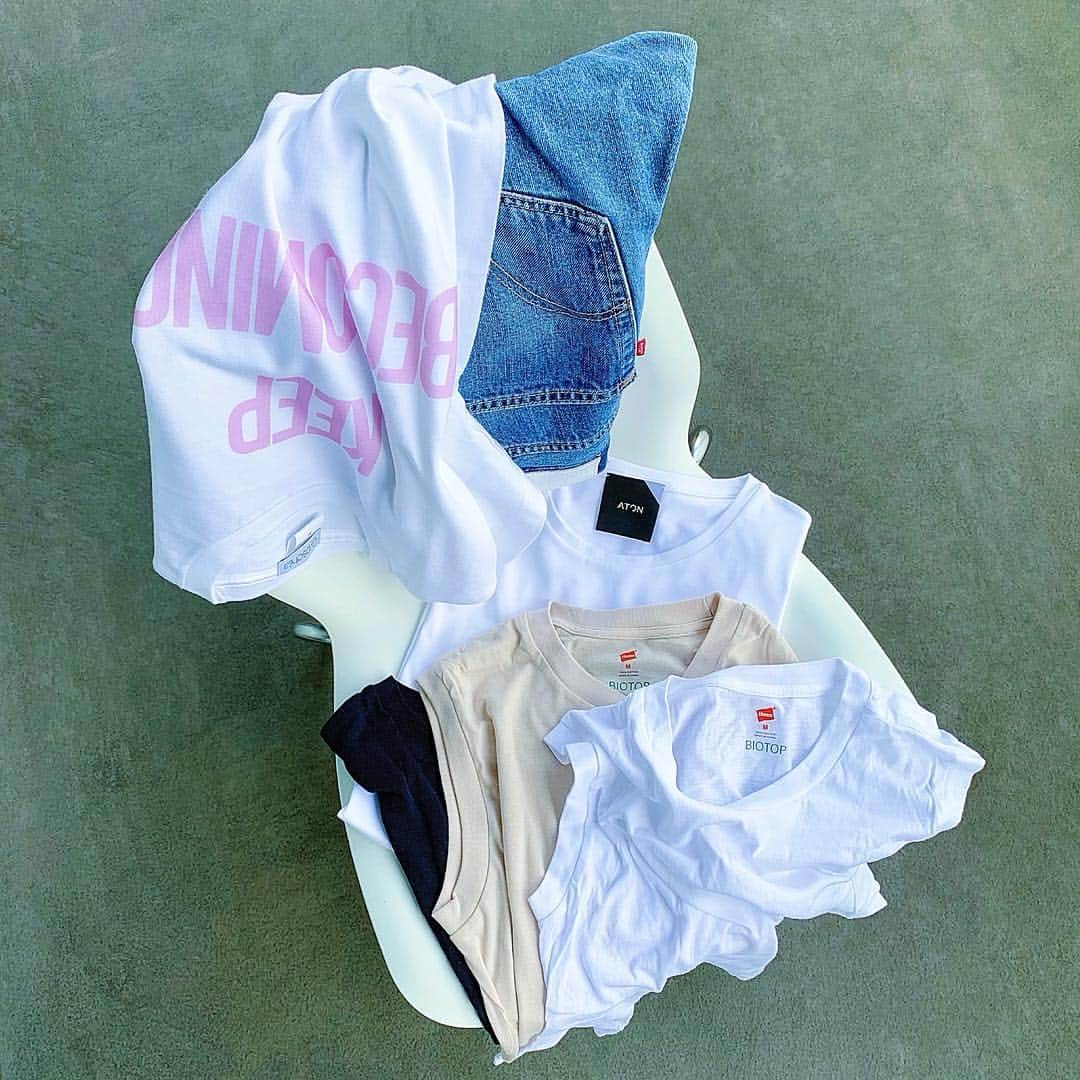 aki_closetのインスタグラム：「𓊒𓊒𓊒 着々と集まってきた♡ . .  #gypsohila  #aton #atontokyo  #hanes × #biotop #adametrope」