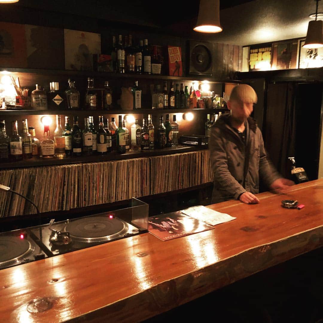 山川のりをのインスタグラム：「今夜は山形市バー タージにてギターパンダライブです。19時/19時30分、2000円+D /2500円+Dです。共演はケチョンケチョンジャグバンド！お近くの方々会いにきてアイニージュー！」