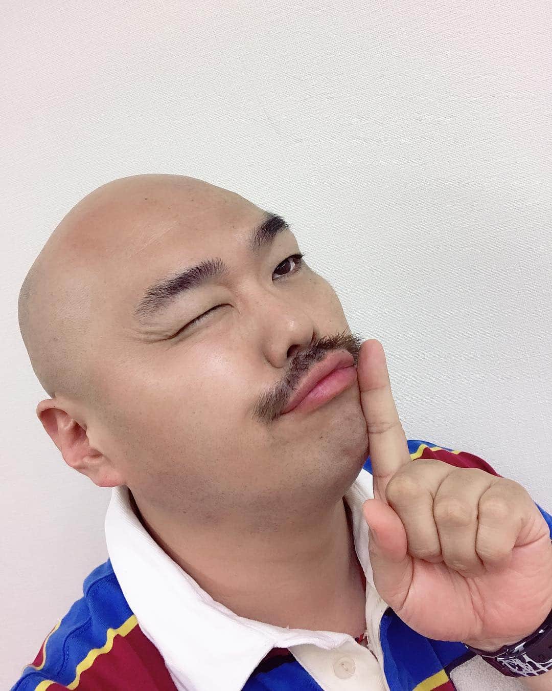 クロちゃんさんのインスタグラム写真 - (クロちゃんInstagram)「本日 4月25日(木) 【恵比寿マスカッツ 真夜中のワイドショー】 24時〜25時  マスカッツの平成最後のオンエアに、クロちゃん出るしんよー！ ↓ https://gxyt4.app.goo.gl/3NZnt  #真夜中のワイドショー #AbemaTV #アベマTV #恵比寿マスカッツ #クロちゃん」4月25日 18時35分 - kurochandesuwawa