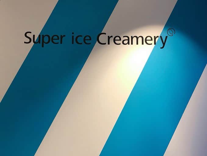 大伴理奈さんのインスタグラム写真 - (大伴理奈Instagram)「_ 明日から渋谷ストリームでオープンする 「Super Ice Creamery」🍨に行ってきた🤤 お洒落だし美味しいし可愛かった〜〜！！ #supericecreamery #スーパーアイスクレマリー #ヘルシースイーツ #アイスキャンディー #super_ice_creamery」4月25日 18時37分 - rina_otomo