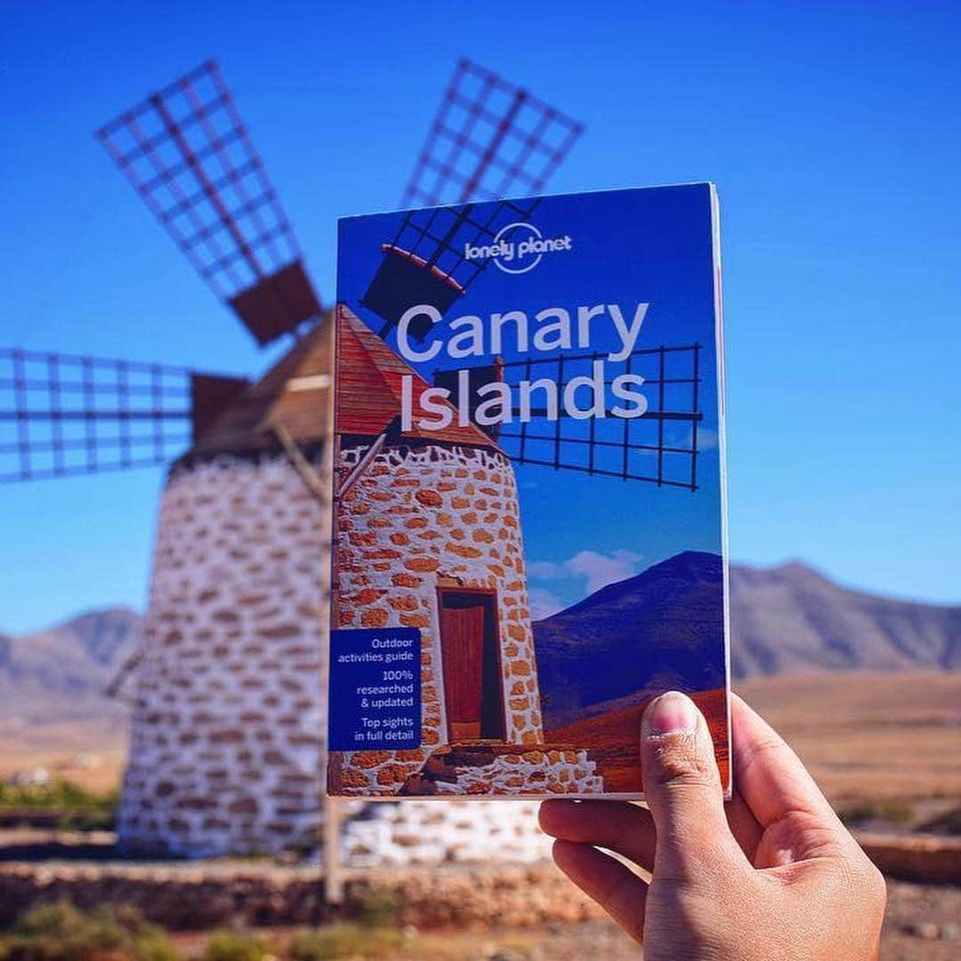 Lonely Planetさんのインスタグラム写真 - (Lonely PlanetInstagram)「This week's #mylpguide shots belong to @xlz2316, who is checking out the Canary Islands with his guide in hand, @ahasson, who is exploring #Montreal, @ccricky, who took his hiking in #Montenegro's Bay of #Kotor, @livasanedge, who is experiencing the mystique of #Bhutan, @michele_inviaggiodasoli, who took his guide to #Petra, #Jordan and @christophermillss, who is hanging out in #Australia's #Hobart! -- Every week we regram the best #mylpguide shots. Tag yours for a potential feature!」4月25日 19時15分 - lonelyplanet