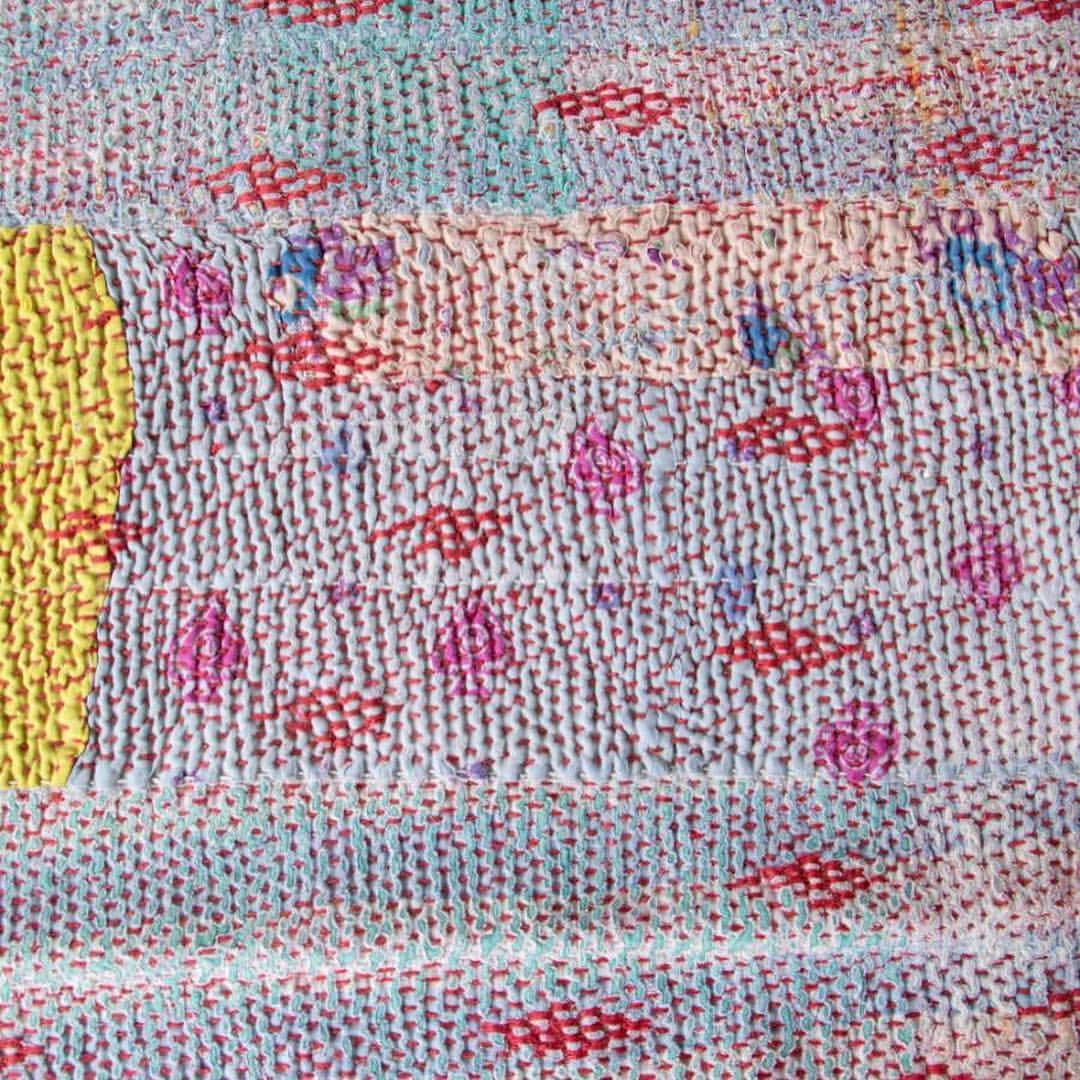 オルネ ド フォイユさんのインスタグラム写真 - (オルネ ド フォイユInstagram)「.﻿ 手仕事とヴィンテージの布の魅力がつまった1点物の “カンタ・マルチカバー＆クッション” が 明日WEBショップに入荷します！﻿ ﻿ インドのヴィンテージサリーを使用したラリーキルト（刺し子の布）はストーンウォッシュ加工により、擦り切れた布と刺繍のレイヤーが幾重にも重なった魅力的なファブリックに生まれ変わっています。﻿ ﻿ 明日夕方以降にWEBショップにて販売いたします。 . ﻿ ————————————————﻿ WEBショップは 4/27(土)〜5/6(月)の間、お休みとなります。5/7（火）より順次発送いたします。﻿（※通常よりも出荷までにお時間をいただく場合がございます。）﻿ 休業期間中のメールでのお問い合わせにつきましては、5/7（火）10時より順次対応・ご返信させていただきます。 ﻿ ﻿ #kantha #kanthaquilt #カンタ #カンタキルト #ラリーキルト #刺し子 #multicover #マルチカバー #ヴィンテージテキスタイル #kanthacover #カンタカバー#kanthacushion #カンタクッション #cushion #クッション #homefabric #ホームファブリック #living #livingroom #布もの #fabriclover #fabricaddict #布好き #暮らしを楽しむ #暮らし #interior #インテリア #ornedefeuilles #オルネドフォイユ」4月25日 19時28分 - ornedefeuilles