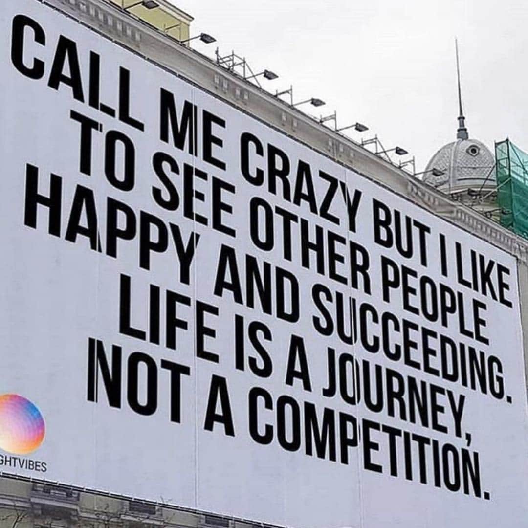 ボビー・ブラウンのインスタグラム：「Saw this on @businesschicks Instagram who invited me to Australia a few years back for a 5 city tour and speech 🙏 I’m so great full for my own journey and never would have expected most of it. Who knows where it’s still going. Advice to you ...you are in you’re own  journey , be open and know it will grow and change what ever it is. OG @theambitionplan」