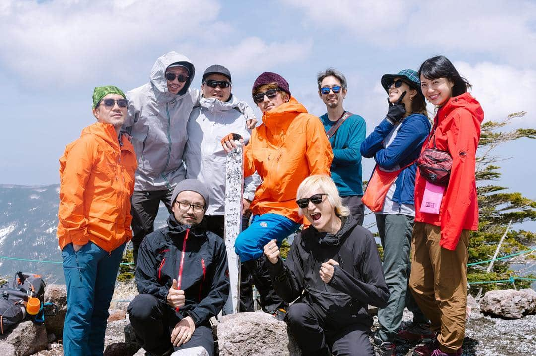 中村優さんのインスタグラム写真 - (中村優Instagram)「カラフルでいいですね🏔❤️🍊 着てるものなどタグ付けしてます。 @atelierbluebottle のハイカーズパンツ、かなり履きやすくてお気に入り！」4月25日 20時40分 - nkmr_yu