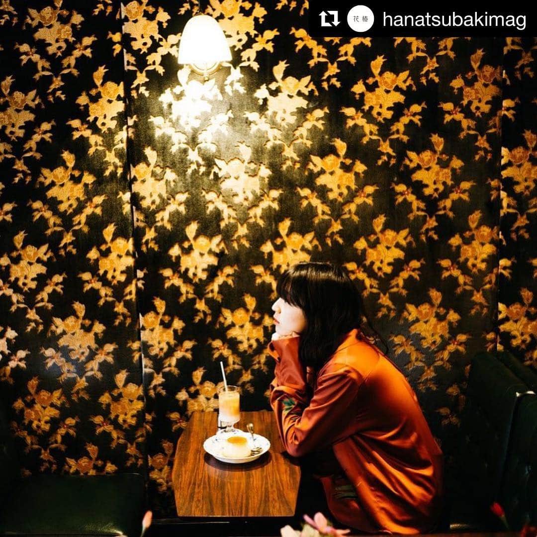 小谷実由さんのインスタグラム写真 - (小谷実由Instagram)「東京喫茶部更新です。今回は新大塚にあるゑでんさんへ🍮 この壁、本当に好きなんだよなぁ、、ゑでんさんありがとうございました🌹 . #Repost @hanatsubakimag ・・・ 喫茶店めぐりを趣味とするモデルの小谷実由(@omiyuno )さんが、珈琲の香りとともにお届けする喫茶店エッセイ「東京喫茶部」。今回訪れたのは、新大塚にある「ゑでん」です。 @hanatsubakimag プロフィールurlかストーリーからどうぞ。 photo/ @daisukeshimada__  EDEN　 Address 　Tokyo Bunkyo-ku Otsuka4-52-5  #japanesecoffeeshop #coffeeshop#koiwa #edogawaku #kissaten」4月25日 20時44分 - omiyuno