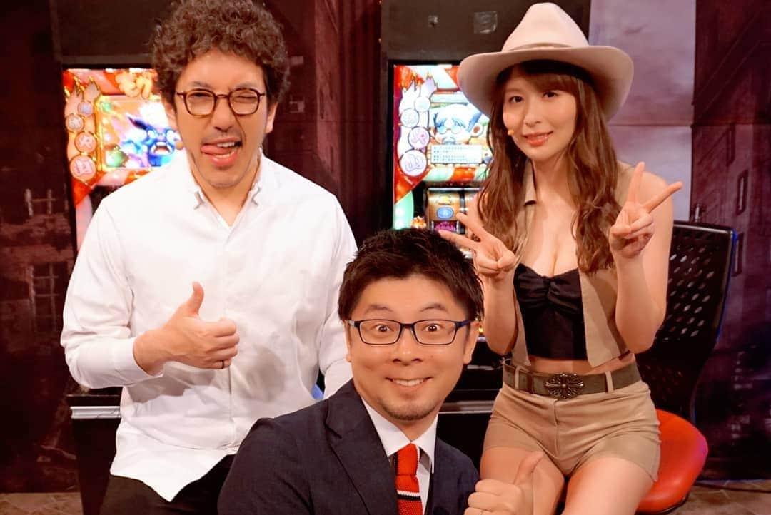 希崎ジェシカさんのインスタグラム写真 - (希崎ジェシカInstagram)「【魚拓とシックスハンターDX. ～メガセクシーバトル～】. . シークレットハンターとして. 収録に参加してきました📺. . 楽しかったぁ❣️. . テレビ愛知にて. 🕐25:00～. 放送日👉5/17、5/24 . . お楽しみにっ😇🍀. .  #テレビ愛知 #収録 #パチンコ番組 #対決 #告知  #コスプレ」4月25日 21時07分 - kizaki_jessica