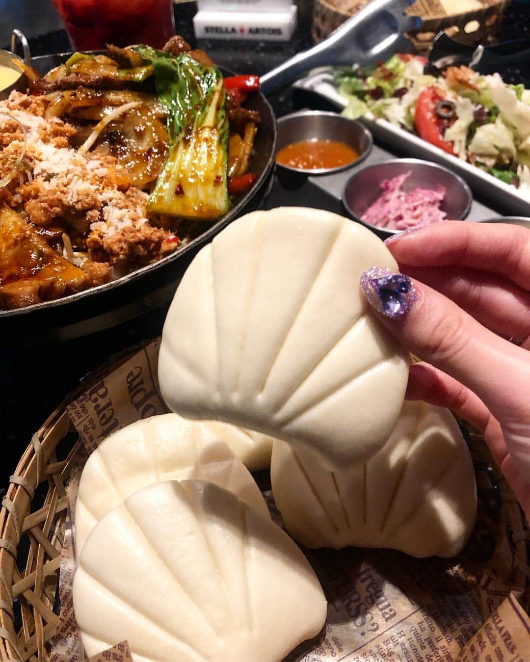 セリ さんのインスタグラム写真 - (セリ Instagram)「이틀연속 가로수길 비도오고 그래서 감성따라 왔어요🌂 합정에도 #감성아시아 있대요(속닥)」4月25日 21時12分 - shabet_serri
