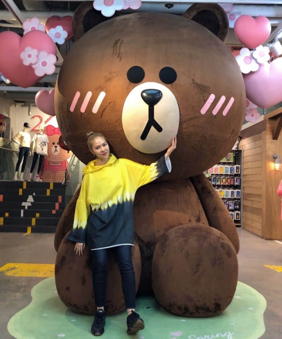 chocomooさんのインスタグラム写真 - (chocomooInstagram)「Awesome time with LINE Korea🇰🇷🥰 #Seoul」4月25日 21時43分 - yukachocomoo