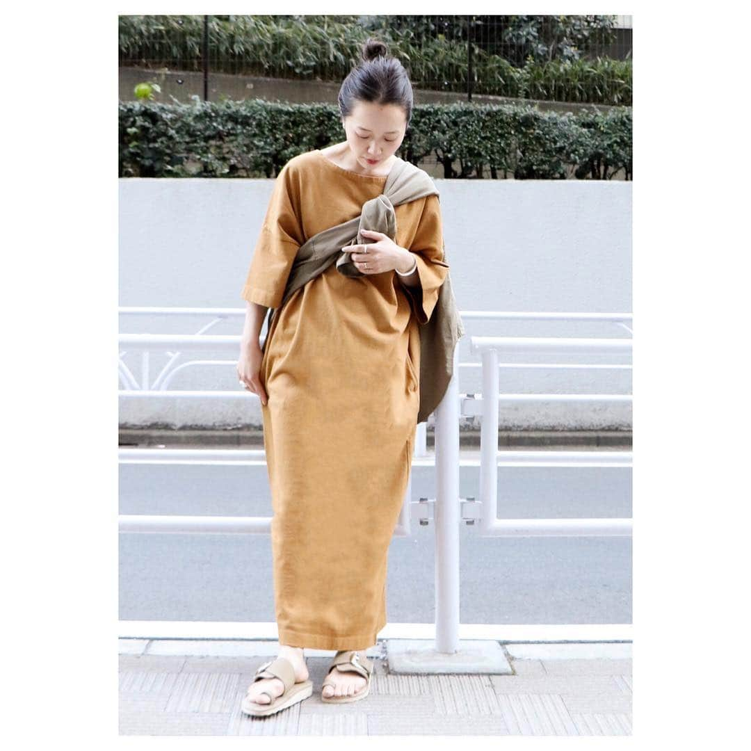 plageさんのインスタグラム写真 - (plageInstagram)「〝CALUX〟﻿ 4/26(fri.)New in！ 大人気のCALUX別注シリーズ！ 毎回即完売してしまうワンピースの新作がいよいよ明日4/26より販売スタート！ ¥16,000+tax col:ブラック/ホワイト/ブラウン size:free #Plage #プラージュ﻿﻿ #fashion #coordinate﻿﻿ #baycrews #CALUX」4月25日 21時35分 - plage_jp