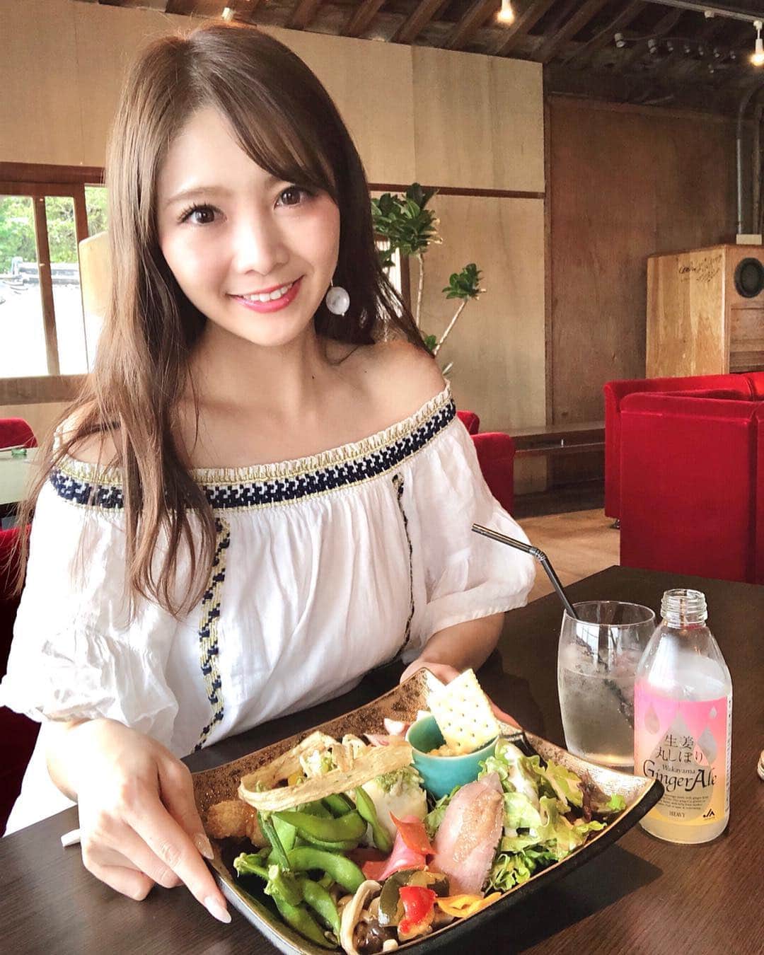 本谷紗己のグルメインスタ