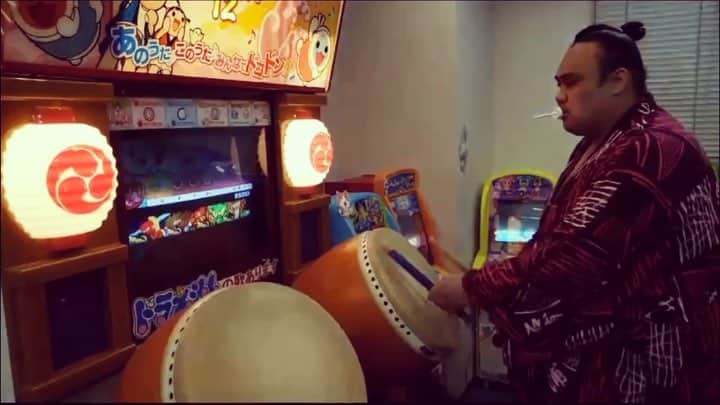 のインスタグラム：「黒熊 a.k.a #drumkilla #太鼓の達人 #太鼓の達人ガチ勢 #太鼓の達人の達人」