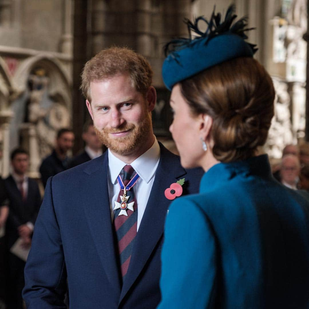 ウィリアム（ケンブリッジ公）さんのインスタグラム写真 - (ウィリアム（ケンブリッジ公）Instagram)「ANZAC (Australian and New Zealand Army Corps) Day marks the anniversary of the first major military action fought by Australian and New Zealand forces during the First World War.  The Duchess of Cambridge, with The Duke of Sussex and The Duke of Gloucester, attended the #AnzacDay Service of Commemoration and Thanksgiving at Westminster Abbey.  Anzac Day has been commemorated in London since the first anniversary of the Anzac landings at Gallipoli in 1916, when King George V attended a service at Westminster Abbey and more than 2,000 Australian and New Zealand troops marched through the streets.  Since then, Anzac Day has become an important moment to recognise the Australian and New Zealand Army Corps who died during the landings, and to honour the sacrifices of men and women in all wars. 📷PA/Kensington Palace」4月25日 22時17分 - princeandprincessofwales