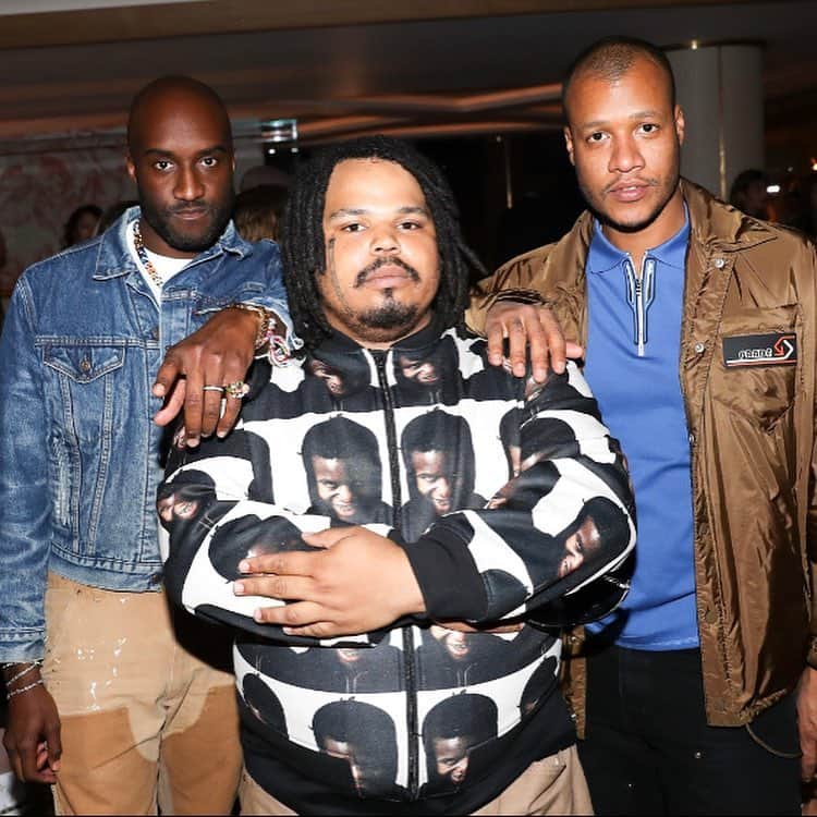 Saks Fifth Avenueさんのインスタグラム写真 - (Saks Fifth AvenueInstagram)「#AboutLastNight: Founder and Creative Director @VirgilAbloh of @off____white and Saks Chief Merchant @tmargolies hosted a dinner at @lavenueatsaks to celebrate the exclusive launch of the “FINE ARTS ” capsule collection for Saks. Head to our IG Stories for highlights from the evening. 📸: @bfa #OnlyAtSaks」4月25日 22時32分 - saks
