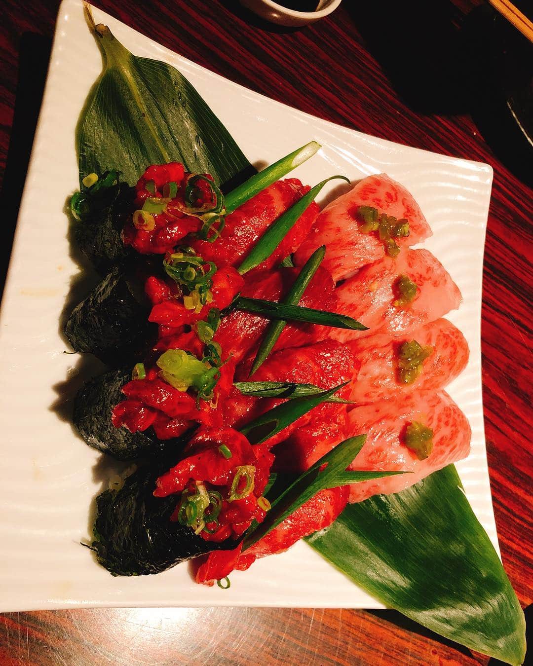 城恵理子さんのインスタグラム写真 - (城恵理子Instagram)「. . 🤤🤤🤤🤤 . #肉寿司  #焼肉 . . #幸せ . . .」4月25日 23時08分 - eriko_jo1127