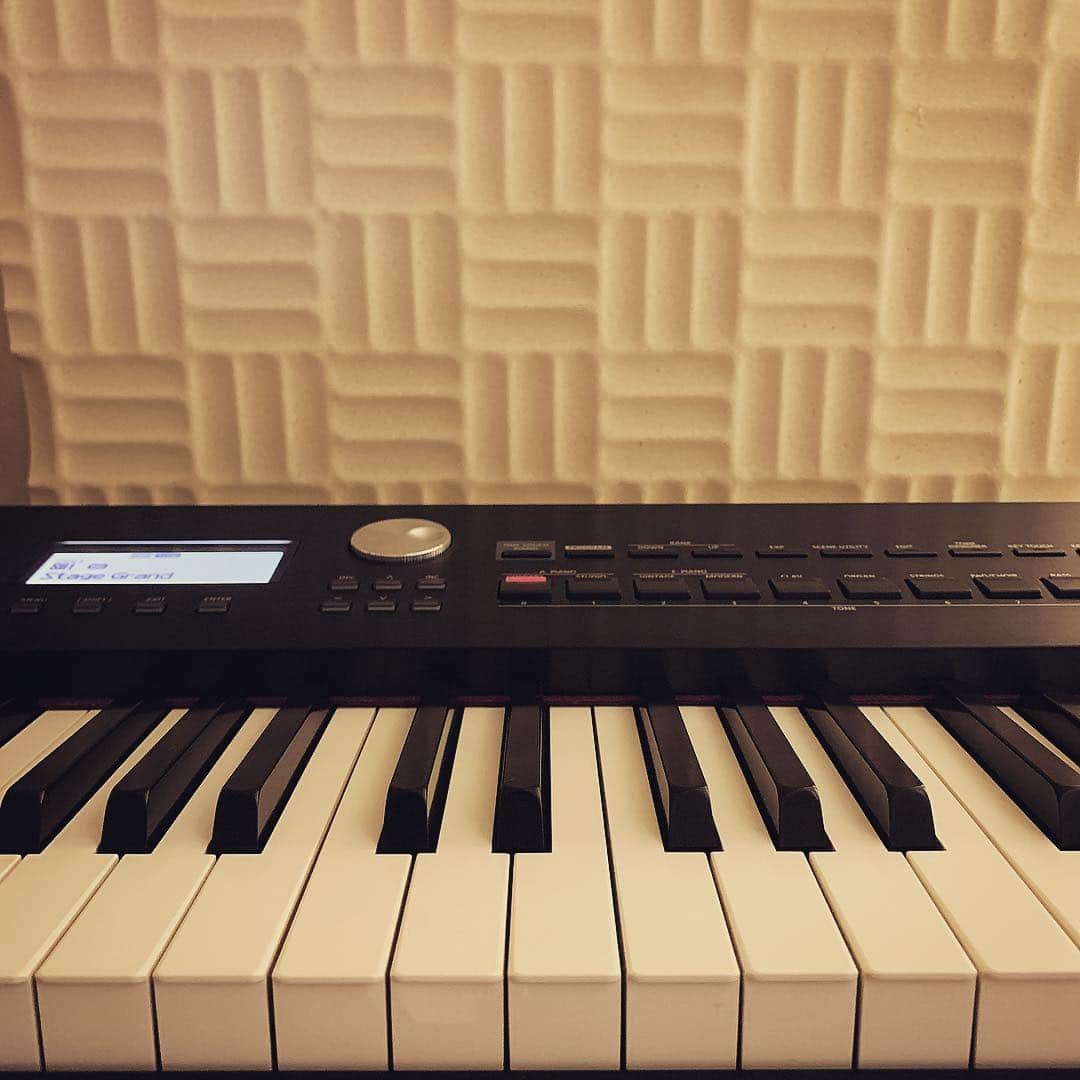 小川貴之のインスタグラム：「🎹」