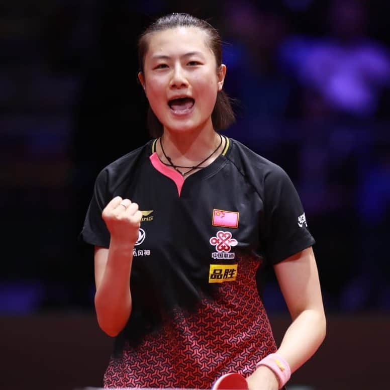 ITTF Worldさんのインスタグラム写真 - (ITTF WorldInstagram)「💪😃 That #WinningFeeling!  Defending World Champion 🇨🇳Ding Ning continues her 🏆 defence!  The WR #1 is into the semi-finals, ending the journey of 🇯🇵Miu Hirano.  #ITTFWorlds2019  #NotJustPingPong」4月26日 0時03分 - wtt