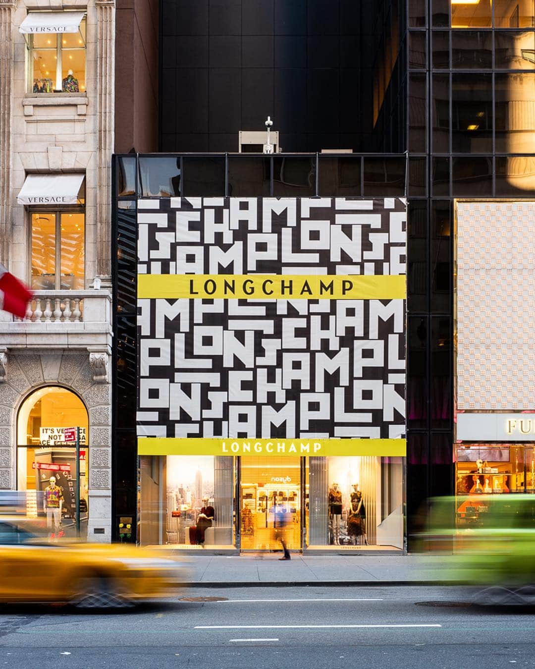 Longchampさんのインスタグラム写真 - (LongchampInstagram)「#LongchampLGP is taking over NYC.」4月26日 0時00分 - longchamp
